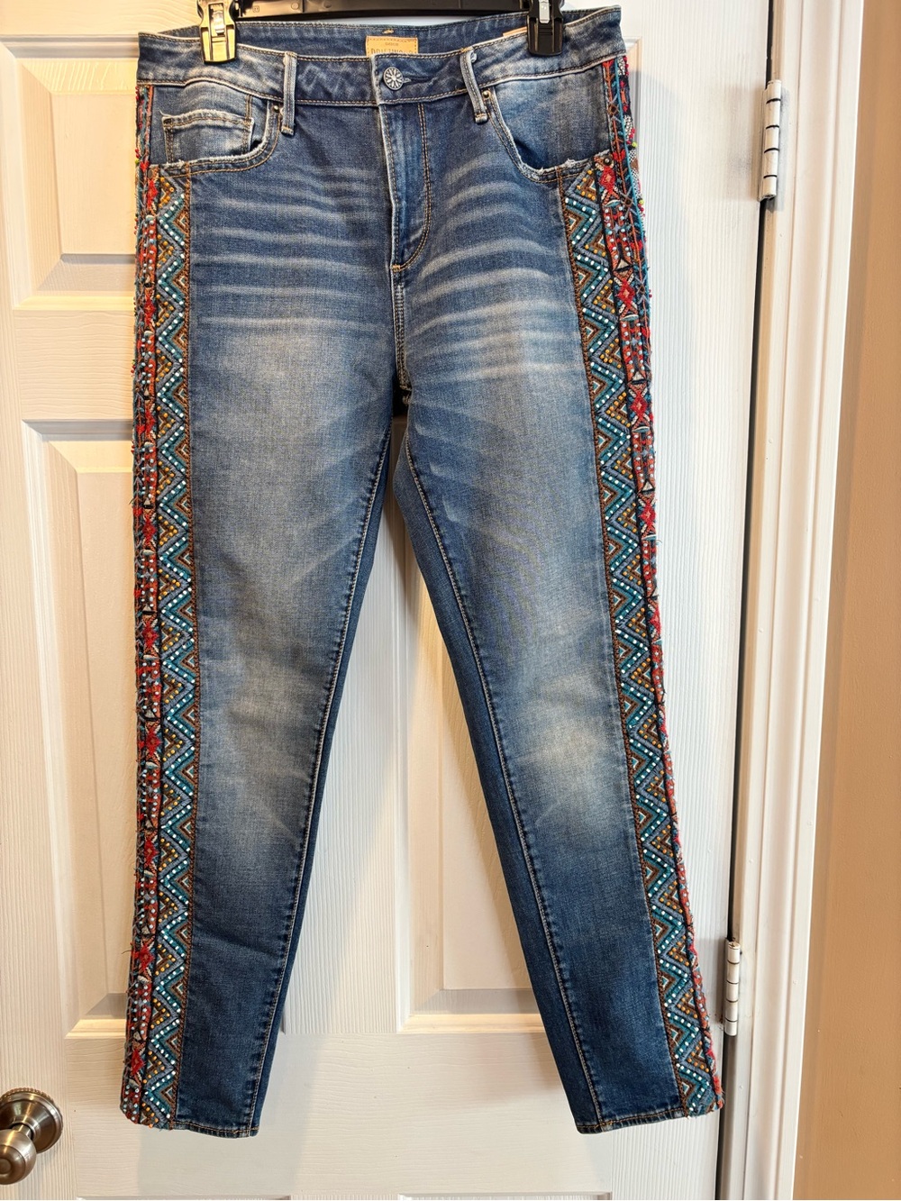 DRIFTWOOD Women's Blue Skinny Jeans with Colorful Beaded Embroidery